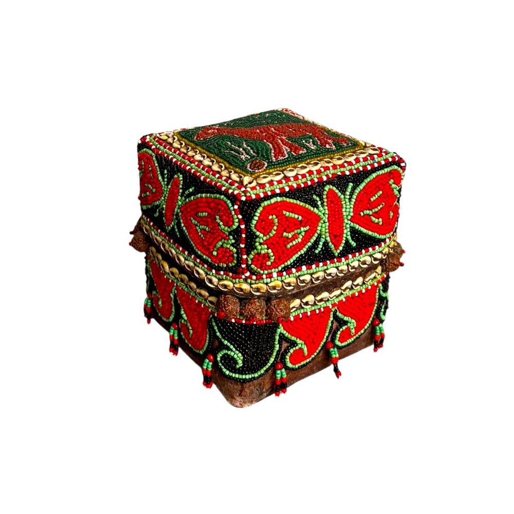 Vintage Indonesian Beaded Basket Dowry Box Red and Green 5"
